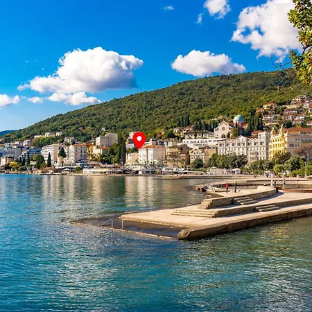 Marina -1st Row To The Sea With Private Parking Apartment Opatija
