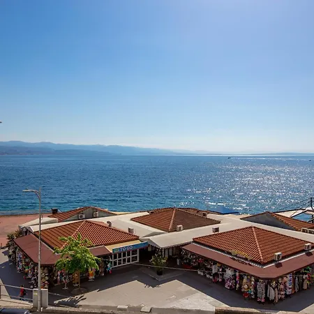 Marina -1st Row To The Sea With Private Parking By Irundo